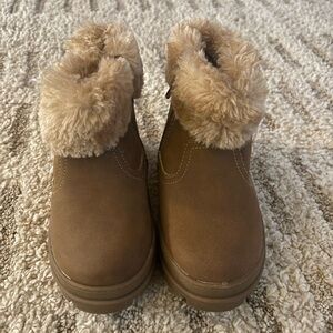 H&M Girls Brown/Tan fur lined Boots never worn